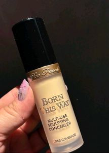 Two faced Born this way concealer -vanilla