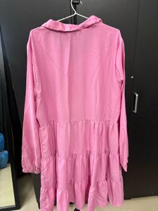 Chic Pink Tiered Midi Dress
