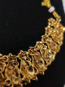 matt gold finish necklace set