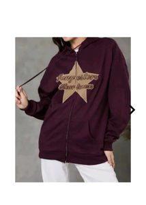 Burgundy Zip-Up Star Graphic Hoodie