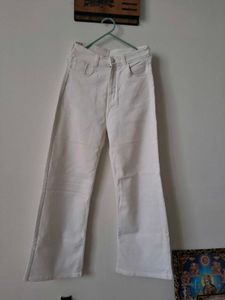 White Wide Leg Jeans NEW❤️