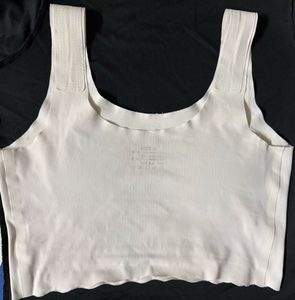 seamless nude Sports Bra with Cute Design