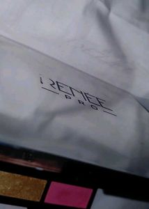 Renee pro vibrant Eyeshadow &amp; Blush Palette