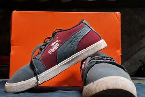 Puma Sneakers
