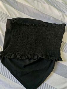 Chic Black Strapless top