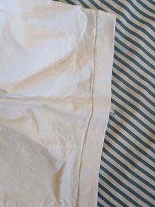 Chic White Cropped Pants