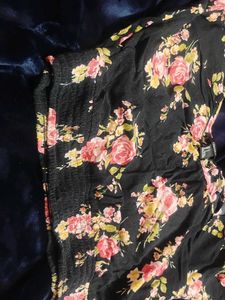FOREVER 21 Black Floral Smocked Top