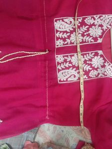 Vibrant Pink Embroidered Kurta