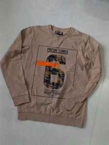 Fresh Tunes Graphic Sweatshirt