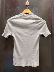 Ribbed Quarter Zip Short Sleeve Top