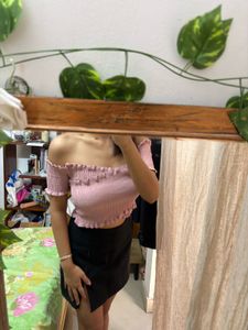 pre loved Off shoulder crop top