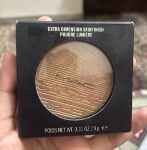 MAC Extra Dimension Skinfinish Highlighter