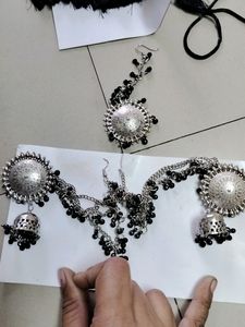 Brand New Black Pair Jewellery