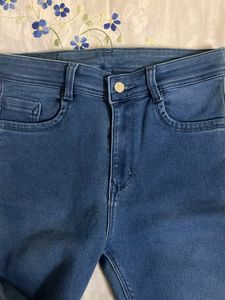 Slim Fit Blue Jeans Size 28 Women