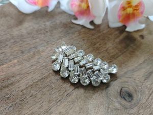 Vintage Sparkling Rhinestone Brooch