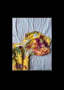 Chic Off-Shoulder Floral Crop Top