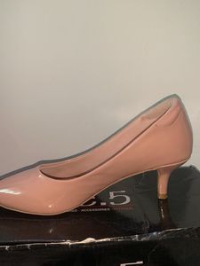 Classic Nude Peach Patent Heels