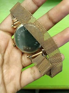 Stylish Women's Fashion Watch