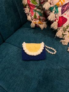 Crochet pouch
