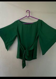 A btful Green Top