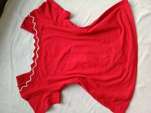 Chic Red Short-Sleeve Top