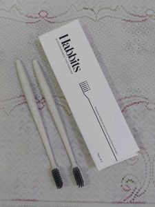 Habits Teeth Whitening Powder &amp; 2 Toothbrushes