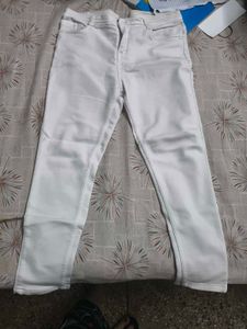 Classic White  Jeans in 34 Waist