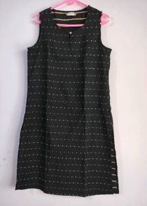 Stylish Sleeveless Printed Black Kurta with pant
