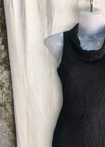 Sleek Black Sleeveless Dress
