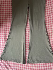 Flare gym/yoga Pants