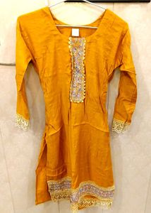 Beautiful Yellow Kurta with Embellishments