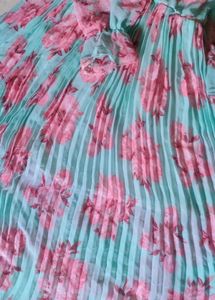 Flowy Floral Print Midi Dress