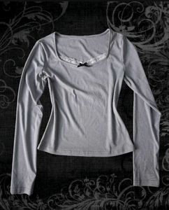 bow top with white lace