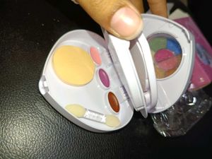 T.Y.A Two Way Cake Compact Combo