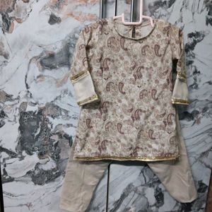 Cute Girls🅰️ Paisley 3  years Kurta Set