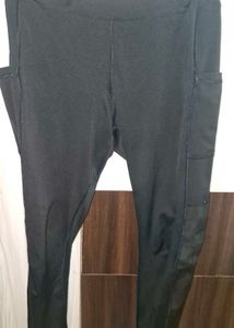 Pack of 2- Black and Maroon Tights with Pock