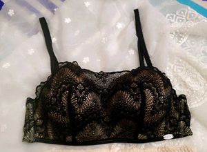 very sexy Lace Bra and Panty Set