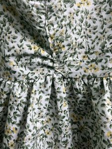 Floral Print Ruffle Sleeve Top