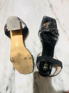 Chic Chain Detail Slides
