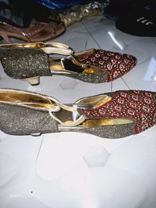 Gold And Red Colors Bellies