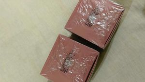 Akind moisturizer