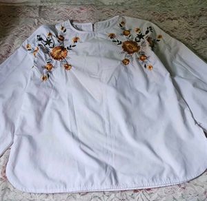 White Embroidered cute top