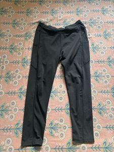 Black Activewear Leggings with Pockets