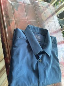 Men's Navy Blue Casual Shirt Louis phiippe