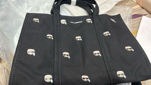 Karl Lagerfeld Paris Ikonik Tote
