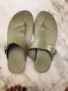slipper ..ladies footwear