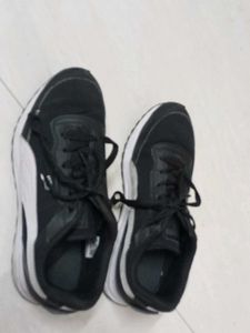 Puma Black Sneakers