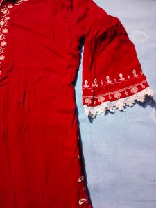 Elegant Red Embroidered Kurta