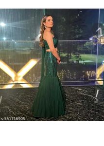 Stunning  One-Shoulder crop top with fishcut skirt