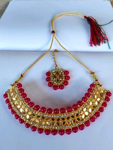 Exquisite Kundan & Pearl Necklace Set